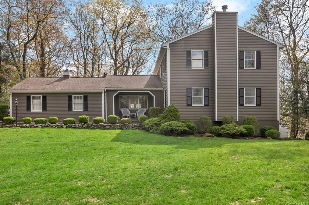 26 Pine Hill Ct, Briarcliff, NY 10510