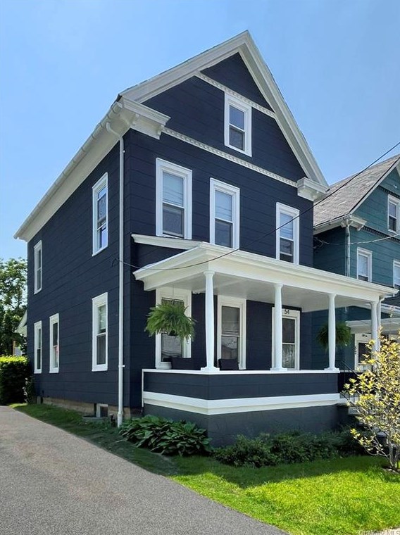 54 James St, Crotonville, NY 10562