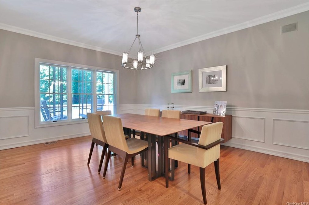 5 Cornel Dr, Goldens Bridge NY  10526-1418 exterior