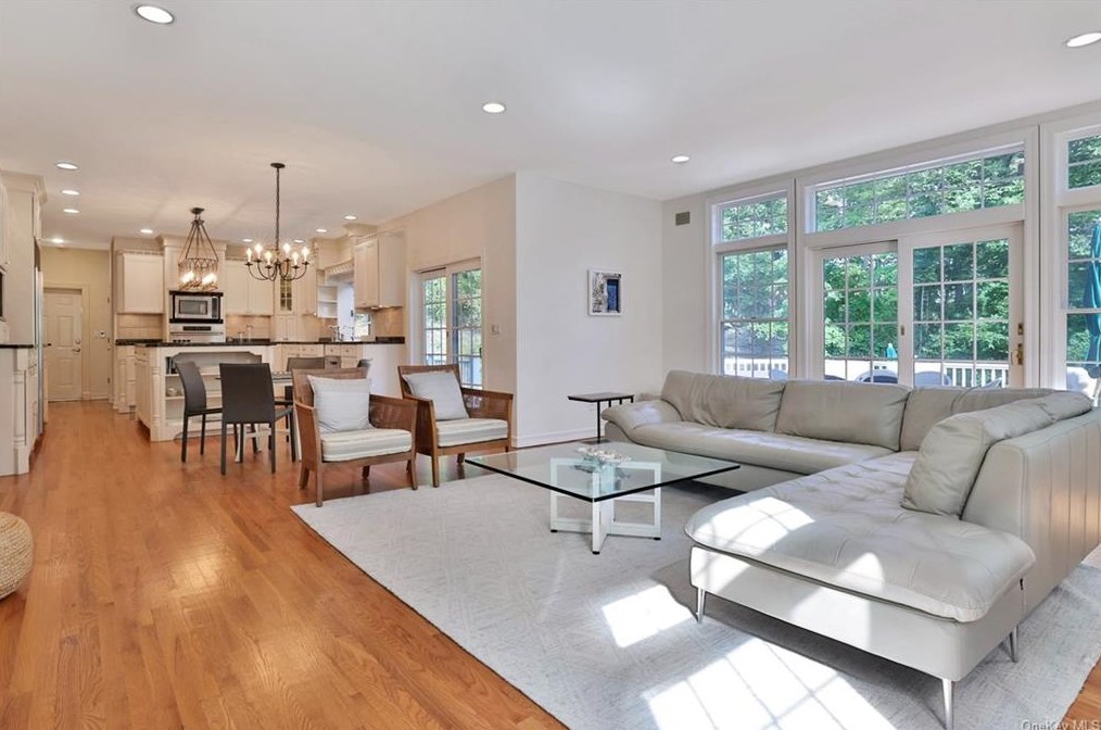 5 Cornel Dr, Goldens Bridge NY  10526-1418 exterior