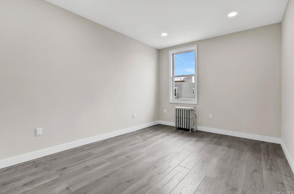 305 Union Ave #3, New Rochelle, NY 10801