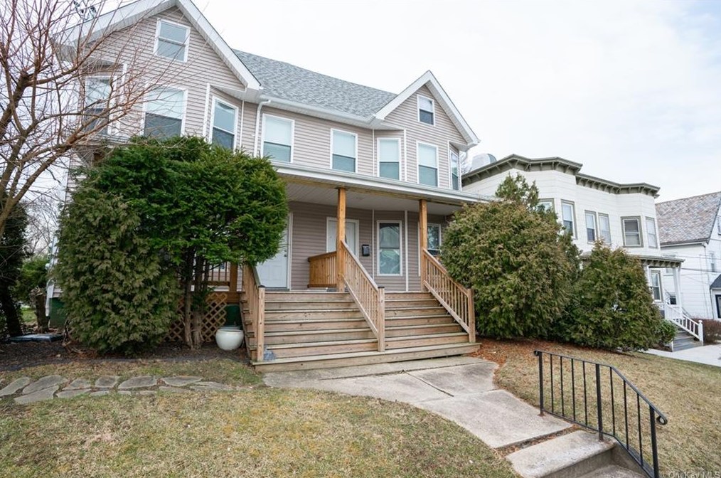 741 Frost Ave, Peekskill, NY 10566