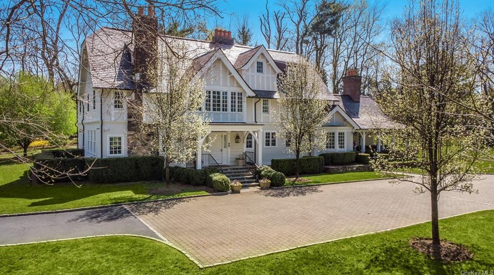 2 Sherbrooke Rd, Scarsdale, NY 10583-4430
