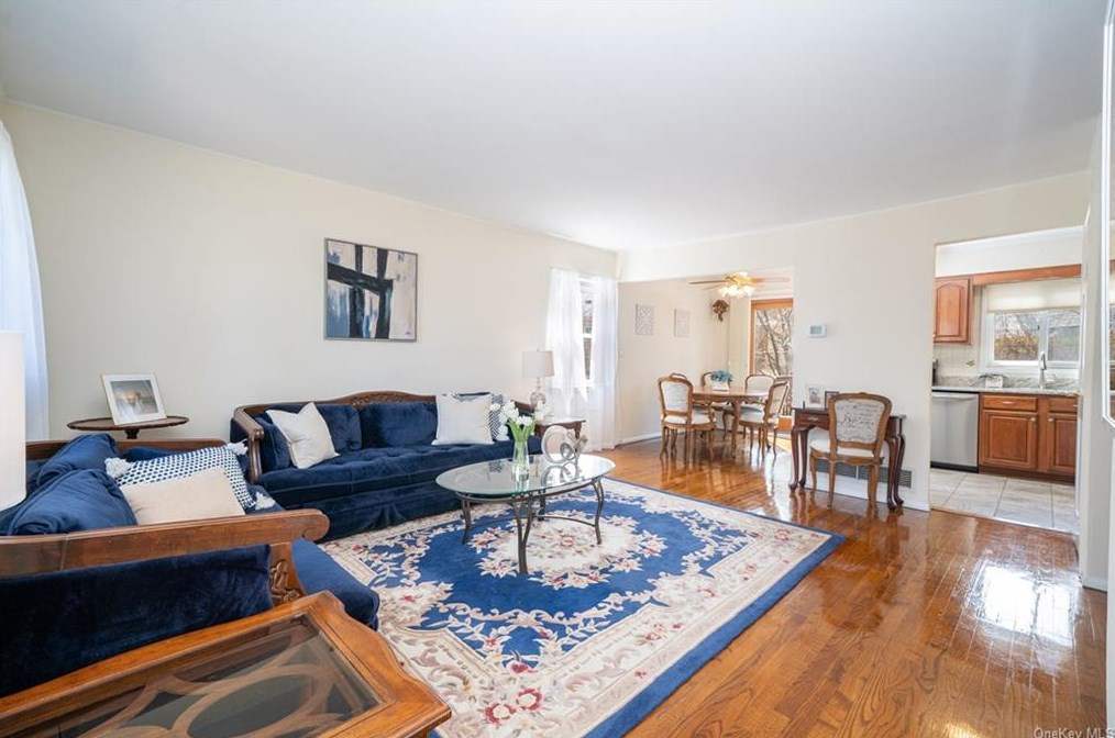 2013 Breton Ct, Yorktown Hgts, NY 10598