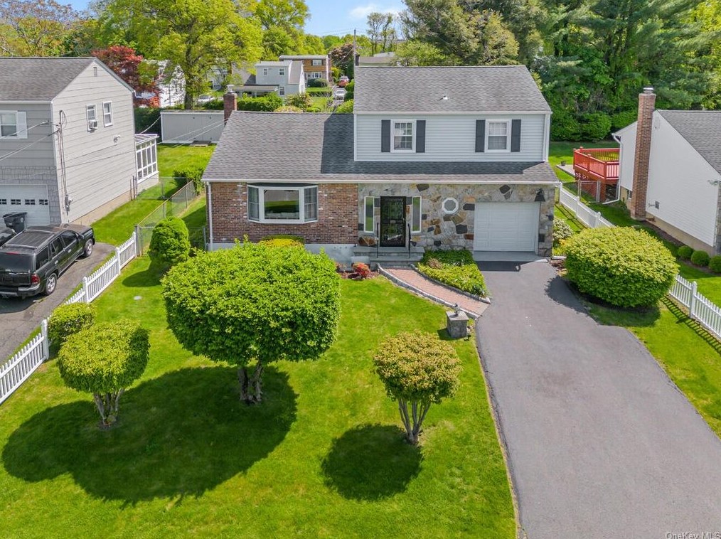 16 Midway Rd, White Plains, NY 10607