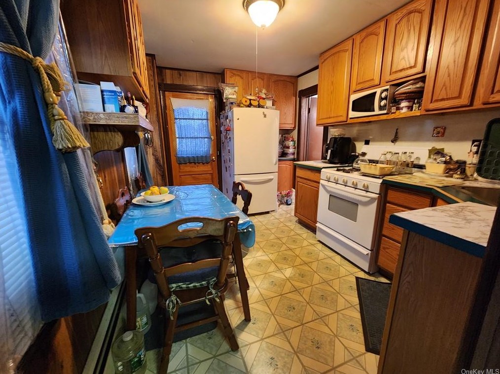 120 Jersey Ave, Port Jervis, NY 12771-2609