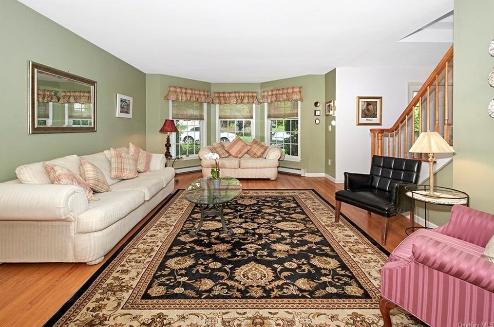 126 Highview St, Mamaroneck, NY 10543-1111