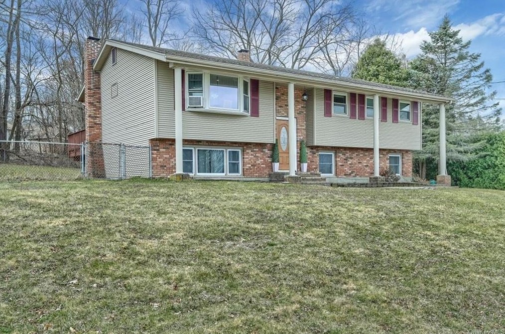 40 Maple Ave, Chester, NY 10918