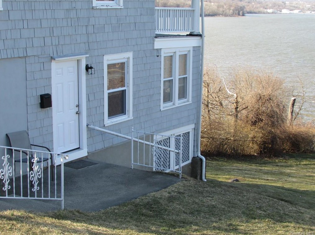 33 Grandview Ave, Cornwall Hud, NY 12520