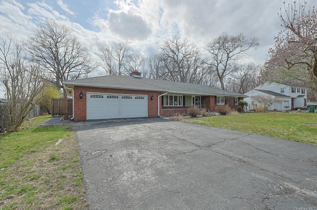 117 Sunset Dr, Newburgh, NY 12550