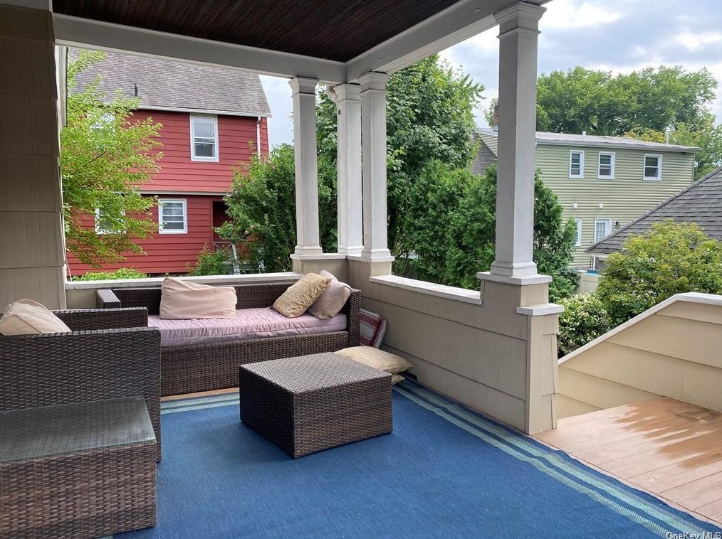 27 President St, New Rochelle, NY 10801