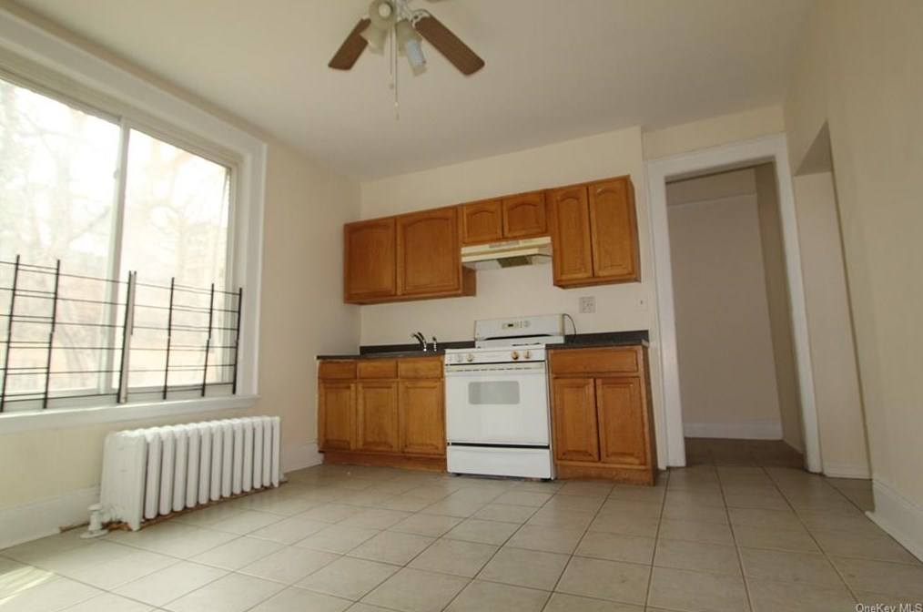 412 Warburton Ave, Yonkers, NY 10701