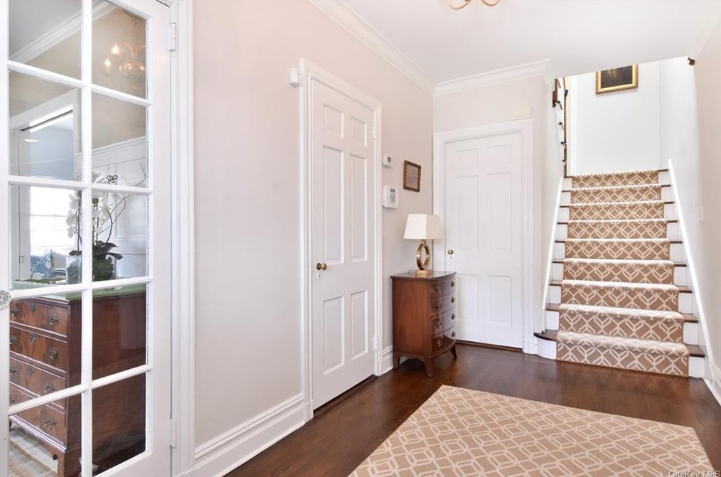 55 Langdon Ter, Yonkers, NY 10708-5910