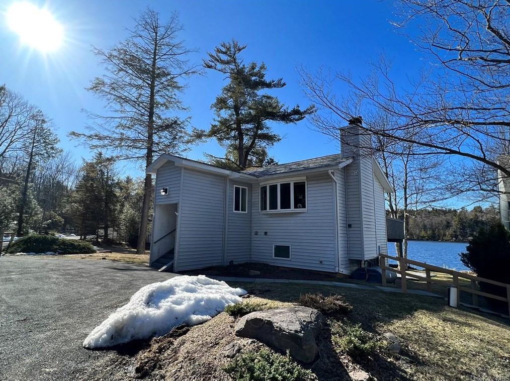 165 Beaver Lake Rd, Rock Hill, NY 12775
