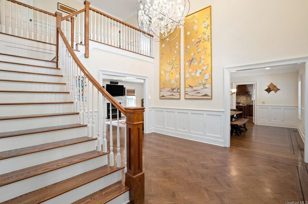 10 Roosevelt Pl, Scarsdale, NY 10583