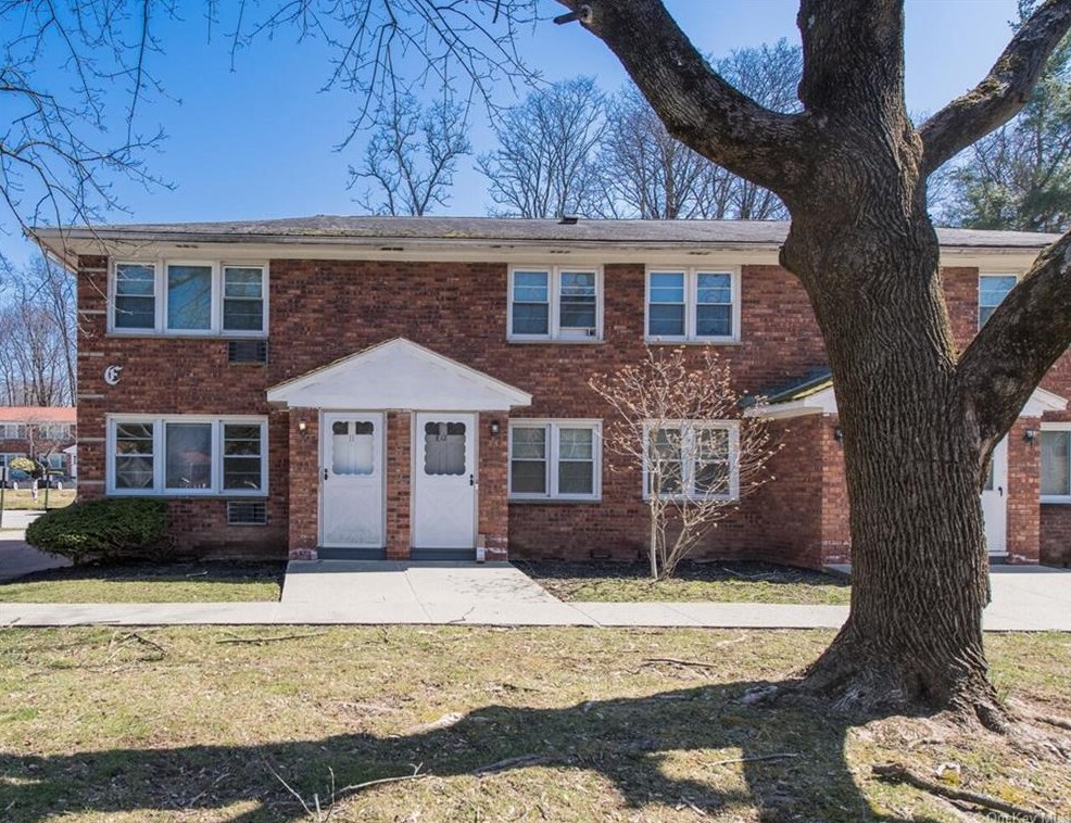 2710 South Rd #e11, Poughkeepsie, NY 12601