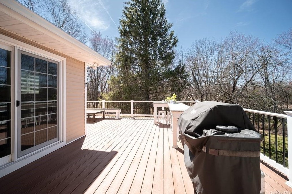 10 Karen Dr, Monroe NY  10950-4525 exterior