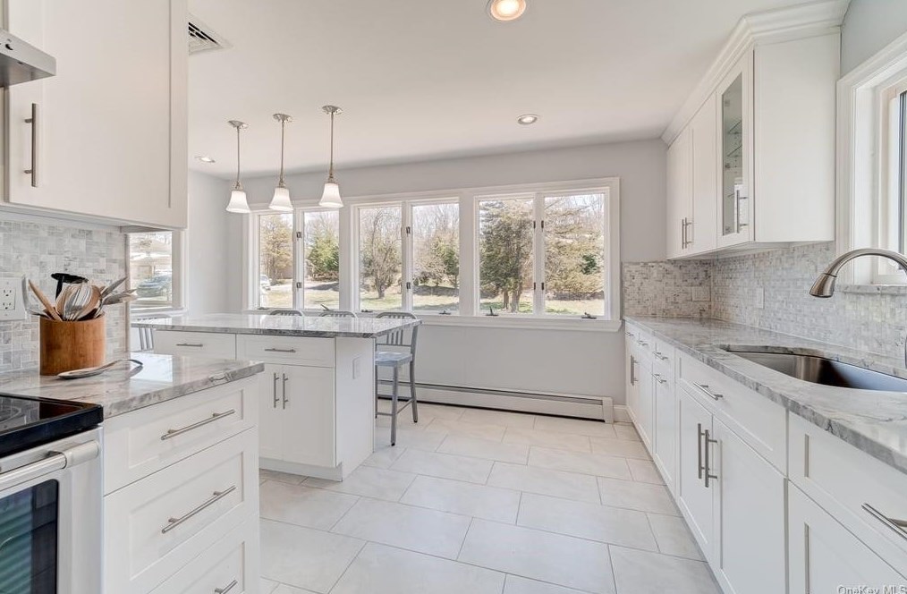 10 Karen Dr, Monroe NY  10950-4525 exterior