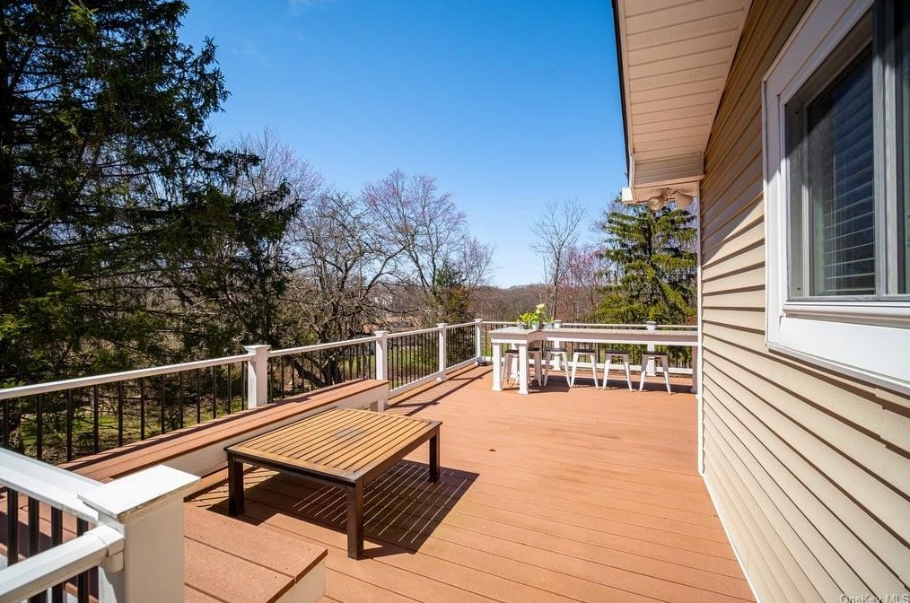 10 Karen Dr, Monroe NY  10950-4525 exterior