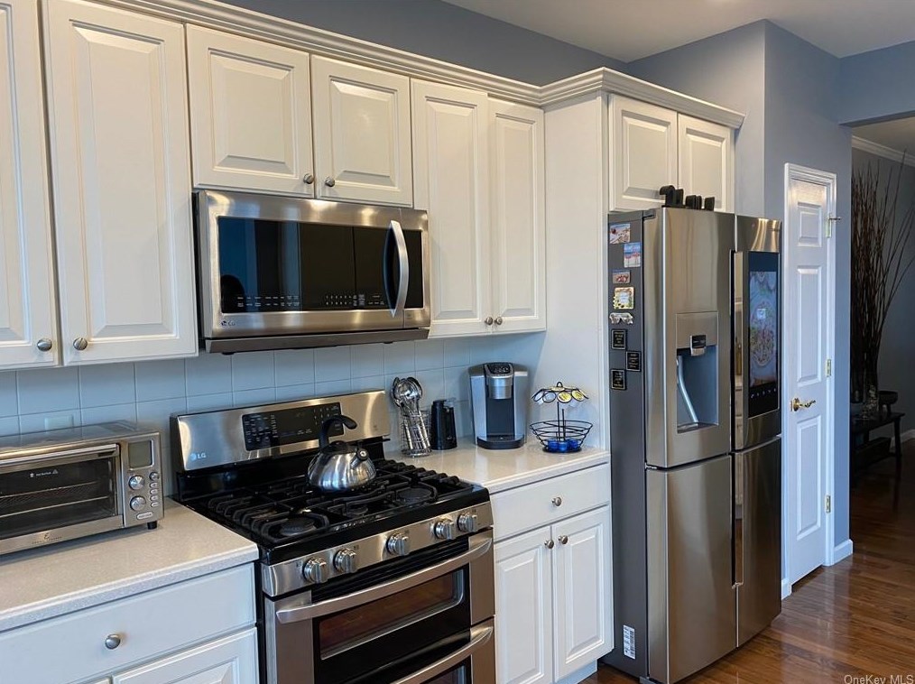 10 Karen Dr, Monroe NY  10950-4525 exterior