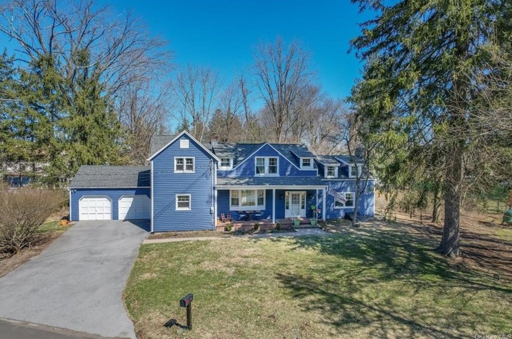 276 Cherry Ln, Airmont, NY 10901