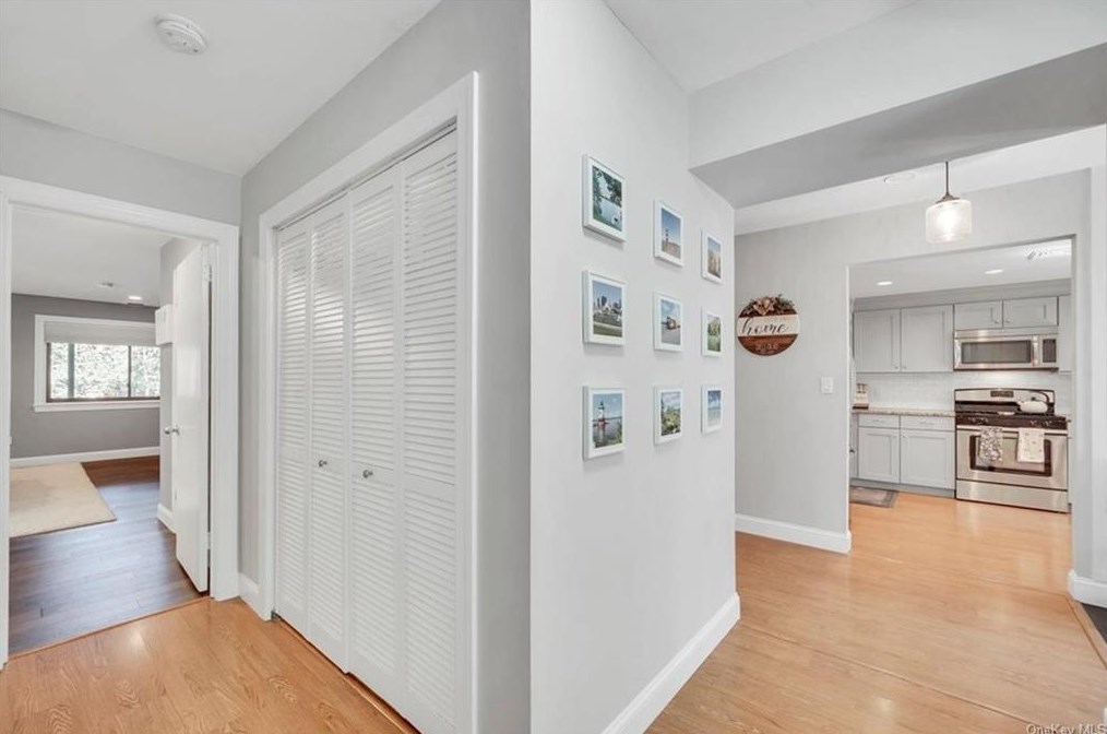 355 Martling Ave, North Tarrytown NY  10591-4711 exterior