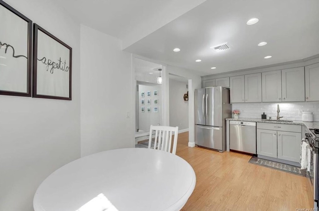 355 Martling Ave, North Tarrytown NY  10591-4711 exterior