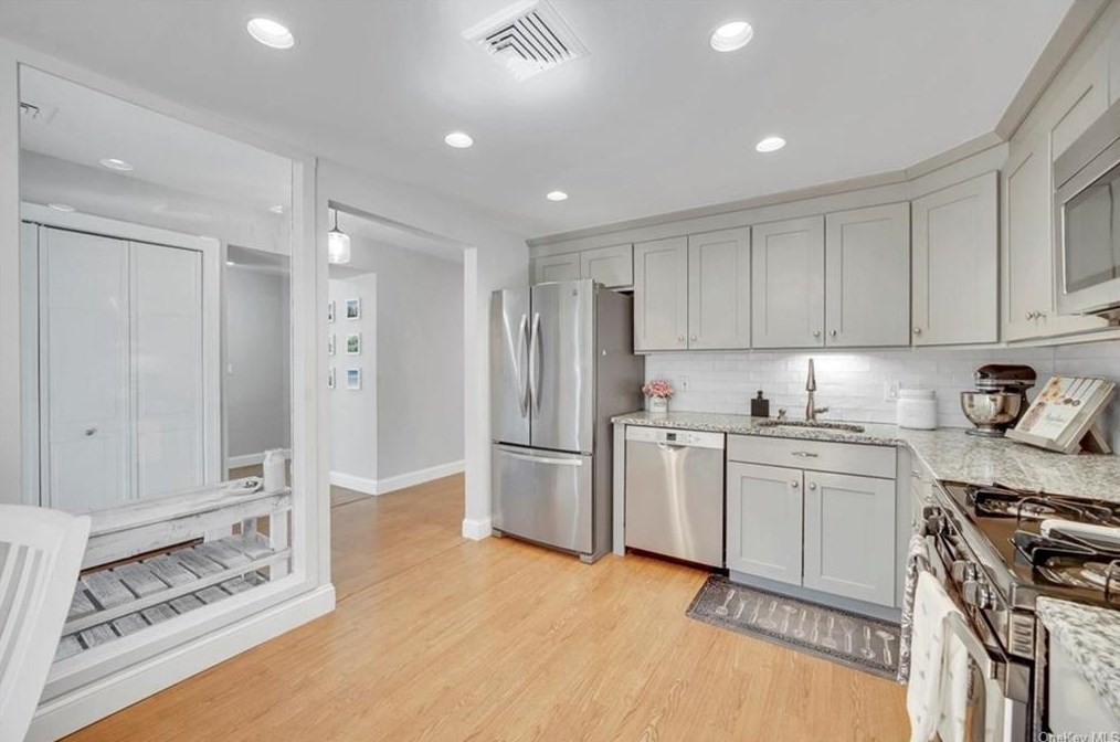 355 Martling Ave, North Tarrytown NY  10591-4711 exterior