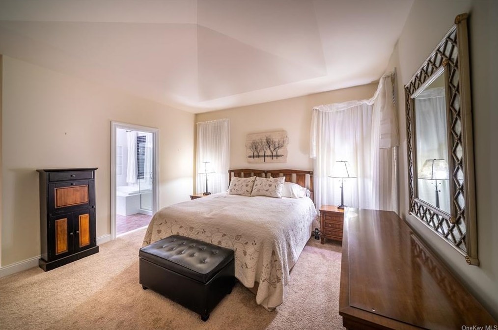 31 Four Corners Blvd, East Fishkill NY  12533-4309 exterior