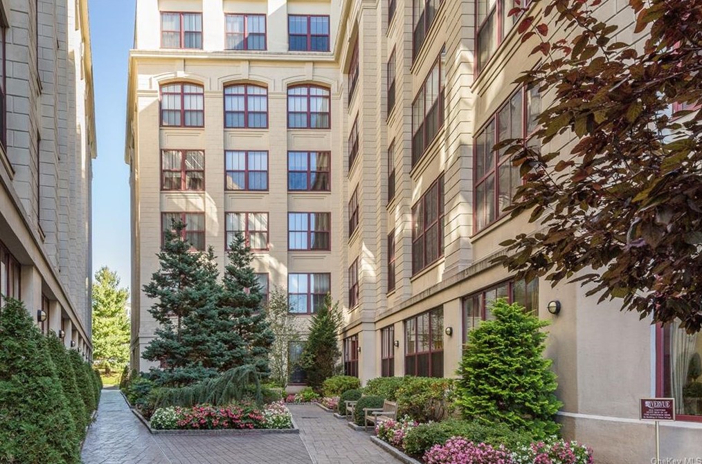 1 Scarsdale Rd #612, Yonkers, NY 10707
