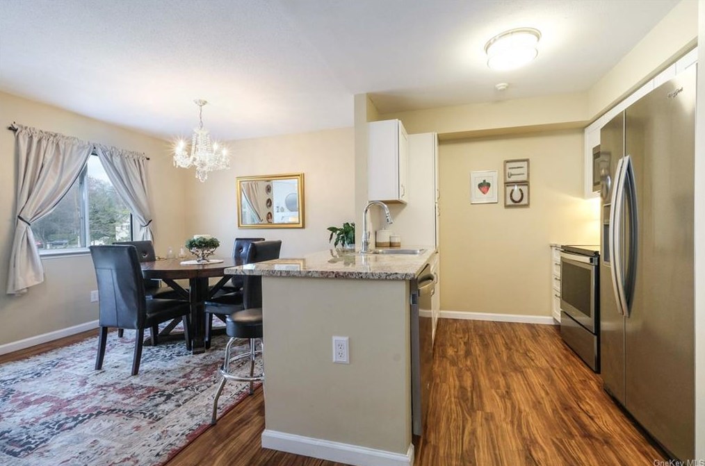 38 Bayberry Dr, Peekskill NY  10566-4859 exterior