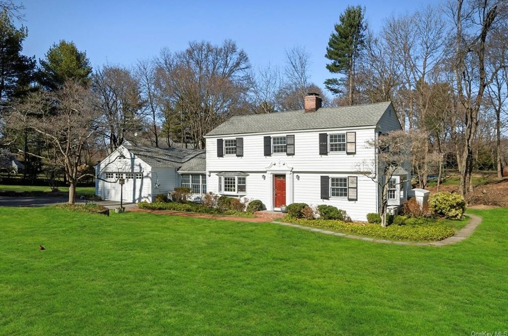 9 West Pl, Chappaqua, NY 10514