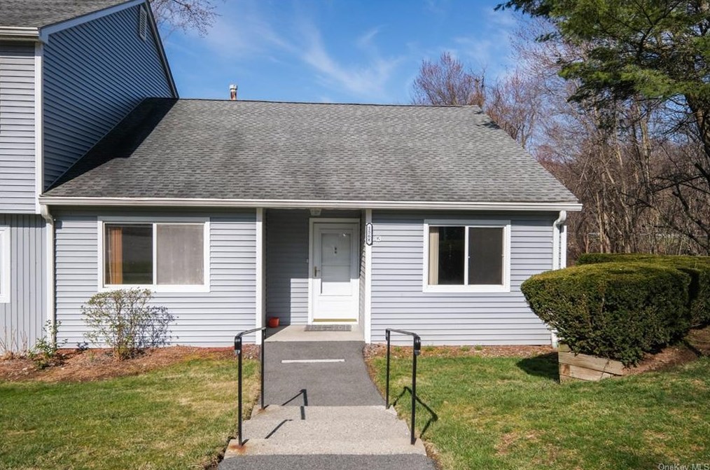 156 Carriage Ct #k, Yorktown Hgts, NY 10598