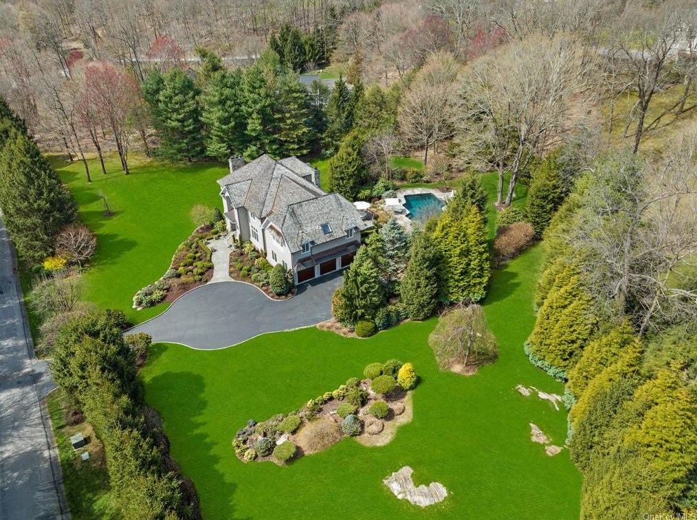 3 Trails End, Chappaqua, NY 10514