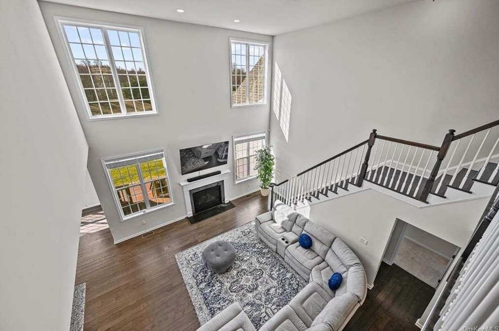 40 Fenton Way, East Fishkill NY  12533-7376 exterior