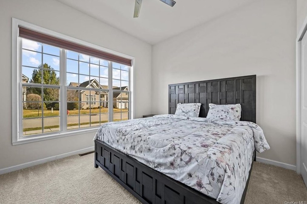 40 Fenton Way, East Fishkill NY  12533-7376 exterior