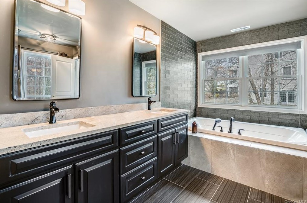 68 Sandy Pines Blvd, East Fishkill NY  12533-8212 exterior