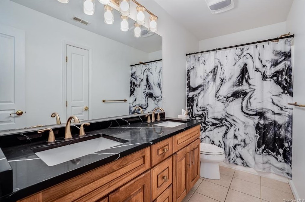 68 Sandy Pines Blvd, East Fishkill NY  12533-8212 exterior