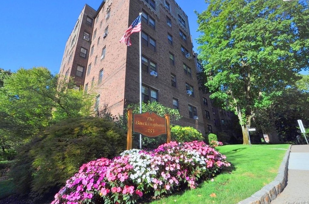 253 Garth Rd #1k, Scarsdale, NY 10583