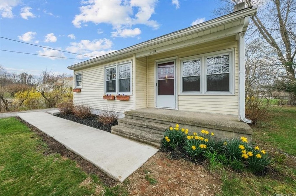 117 Mt Airy Rd, Newburgh, NY 12553