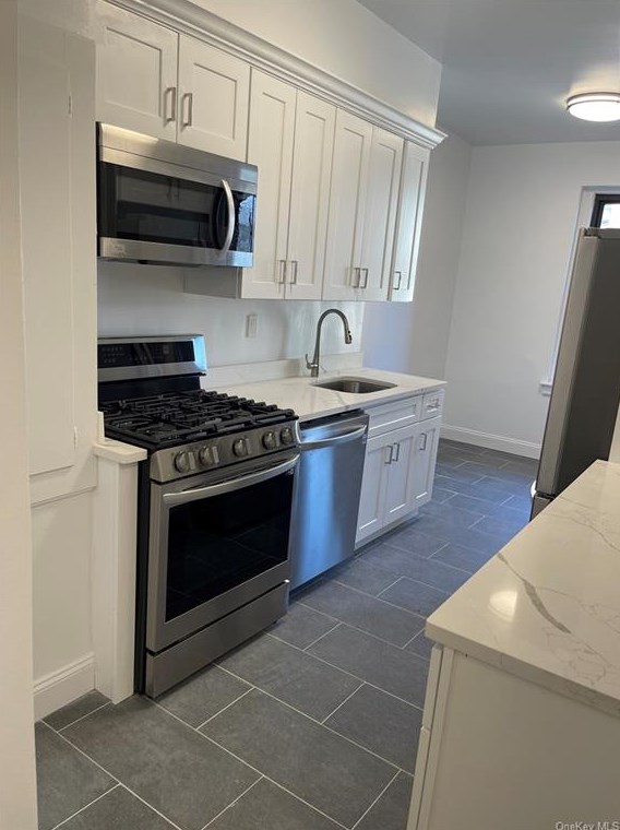 27 N Central Ave #3a, Hartsdale, NY 10530