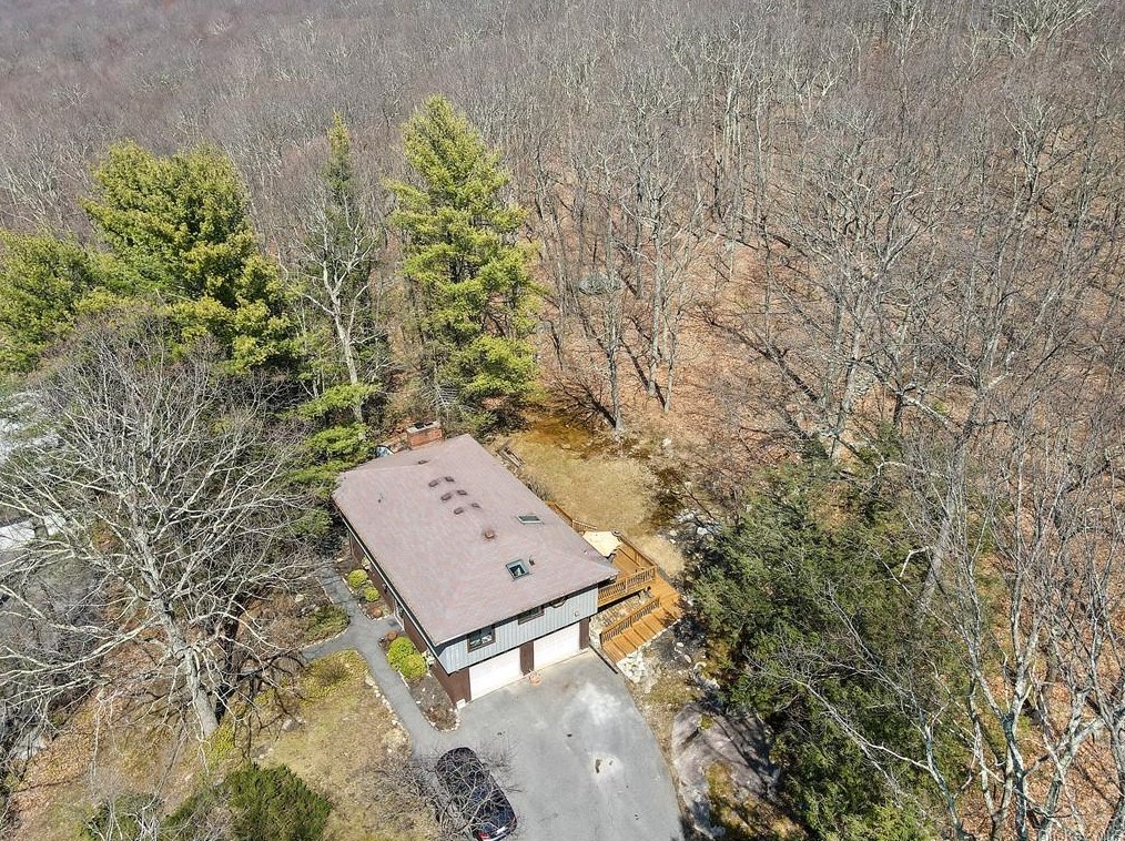 32 Lacrosse Rd, Kent Lakes NY  10512-3631 exterior