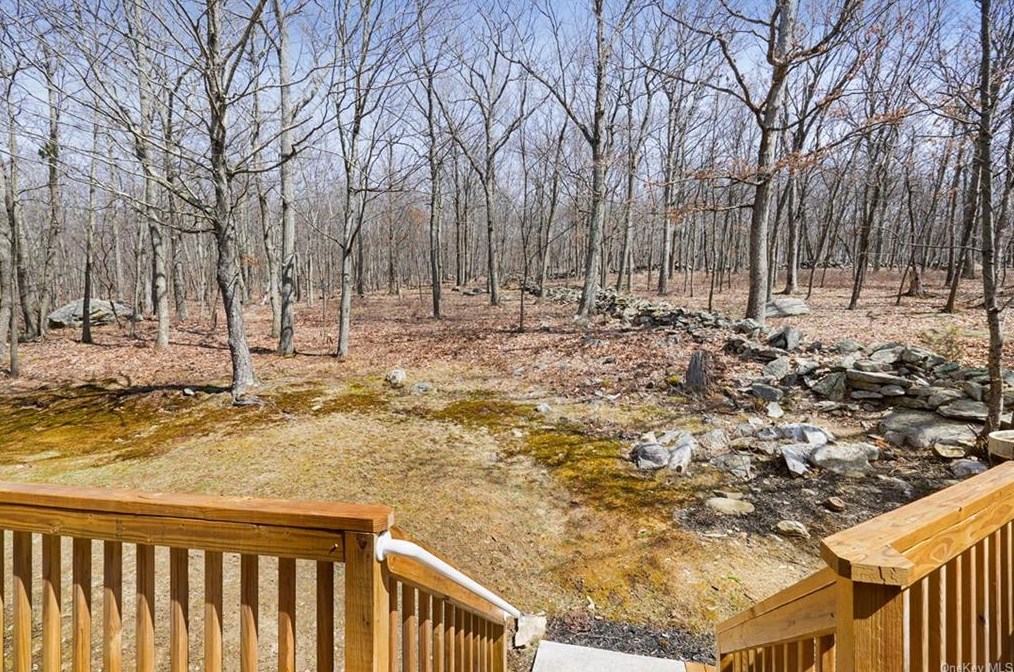 32 Lacrosse Rd, Kent Lakes NY  10512-3631 exterior