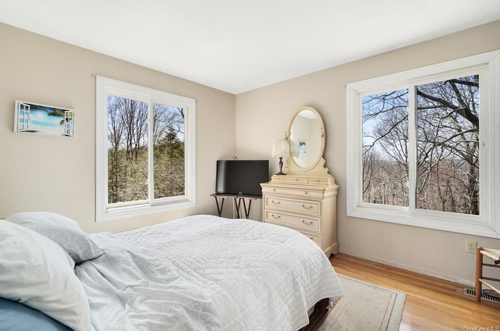 32 Lacrosse Rd, Kent Lakes NY  10512-3631 exterior
