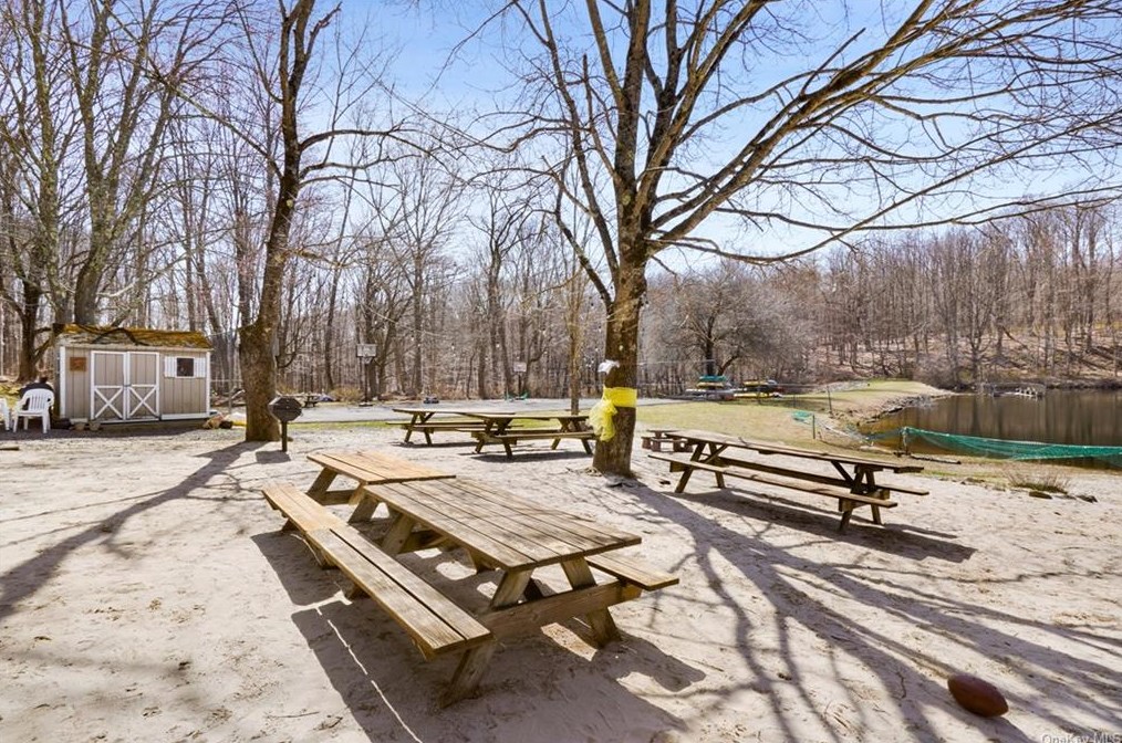 32 Lacrosse Rd, Kent Lakes NY  10512-3631 exterior