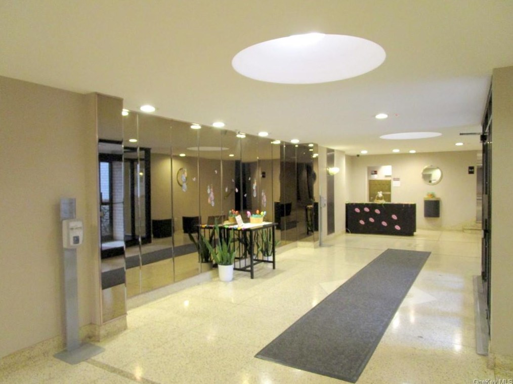 4320 E Van Cortlandt Park #5f, Bronx, NY 10470