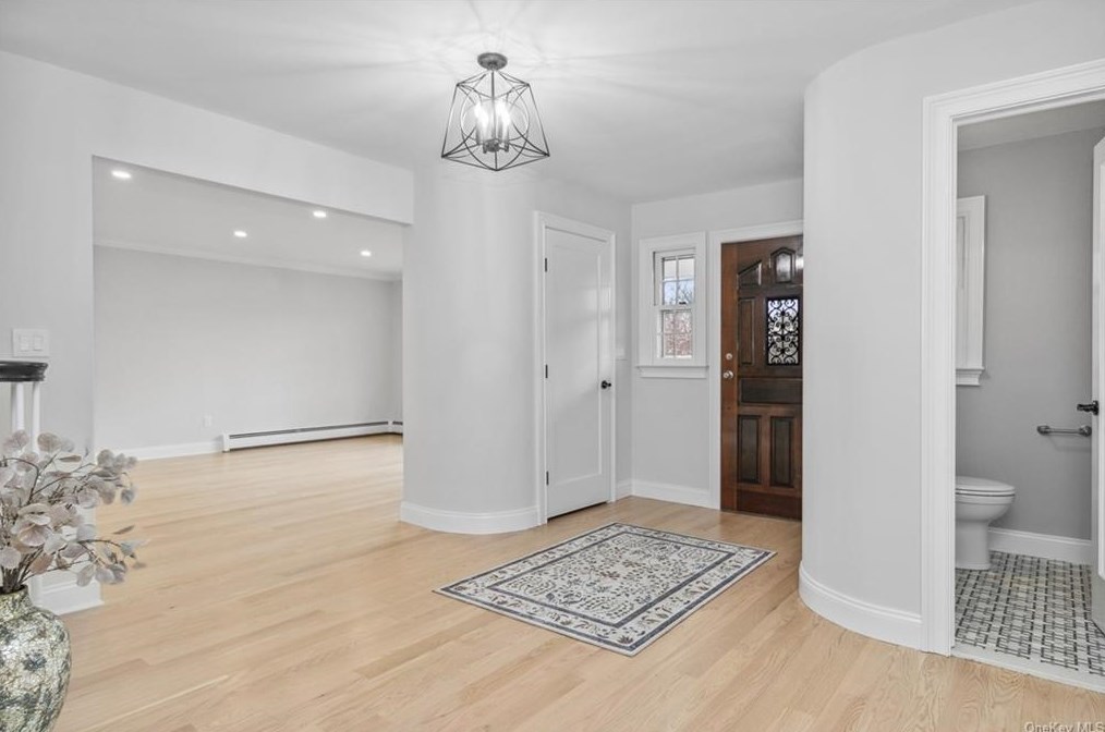 8 Lalli Dr, Katonah NY  10536-3132 exterior