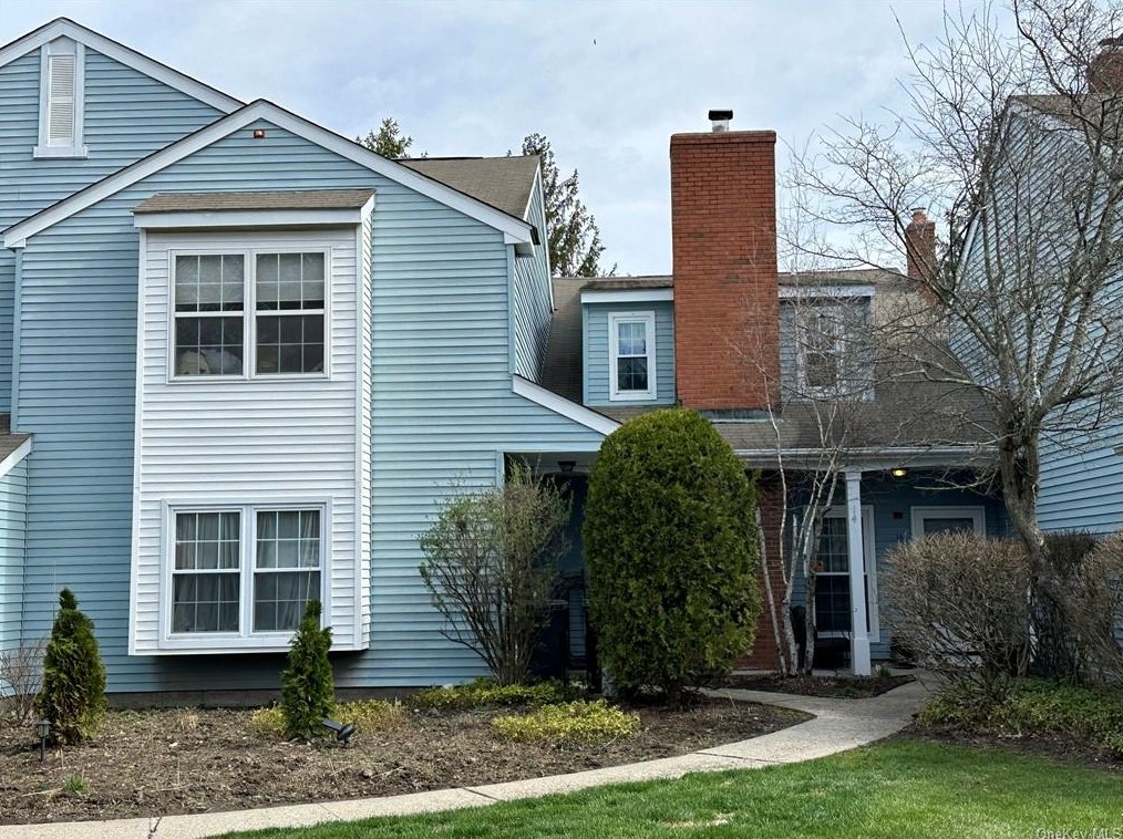 16 Candlestick Ct, Warwick, NY 10990