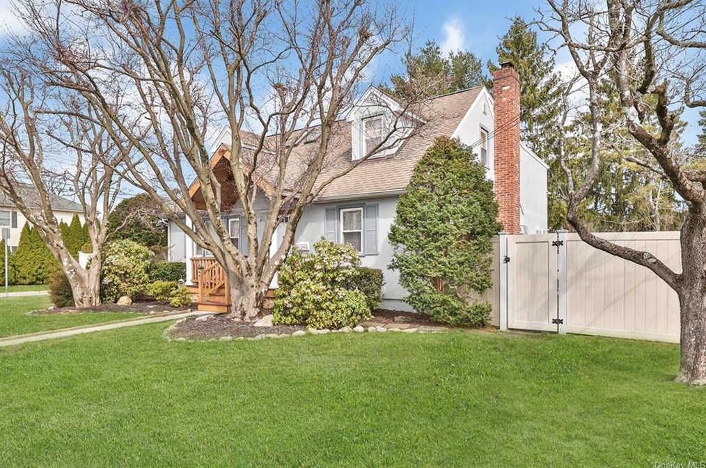 49 Columbus Ave, Pleasantville, NY 10570