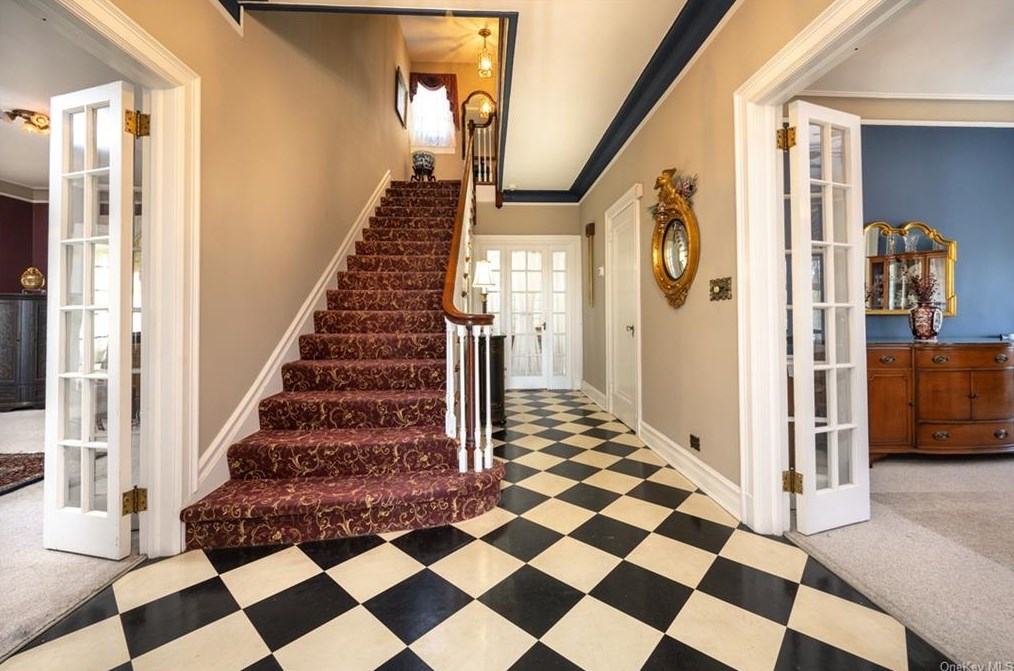 1450 Riverview Ave, Peekskill, NY 10566-4811